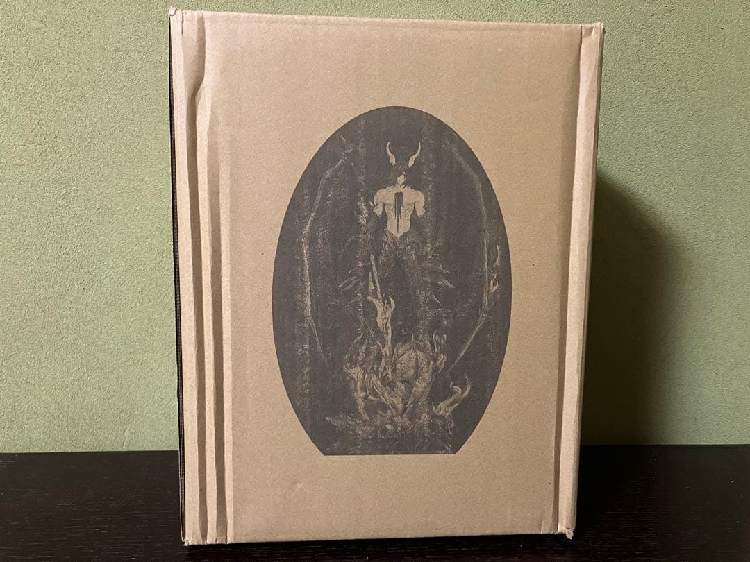 BLEACH ブリーチ　ウルキオラ　高さ30cm 海外フィギュア