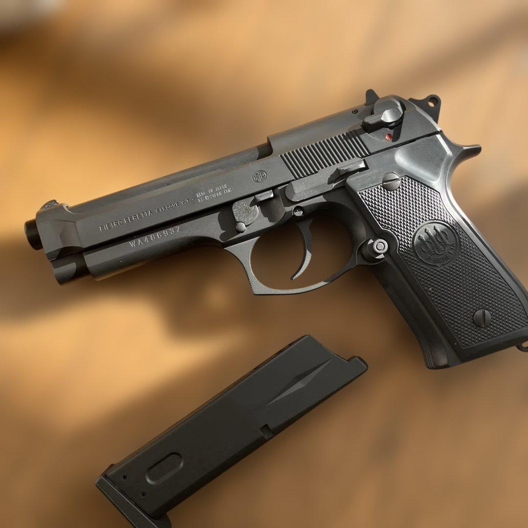 イ*0様 ウエスタンアームズベレッタ M92 FSパーフェクト限定スチールブラッ