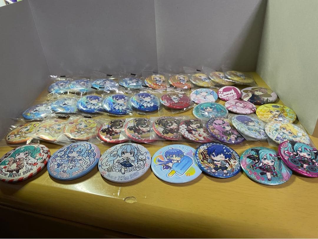 VOCALOID 初音ミクたち　缶バッチ　まとめ売り