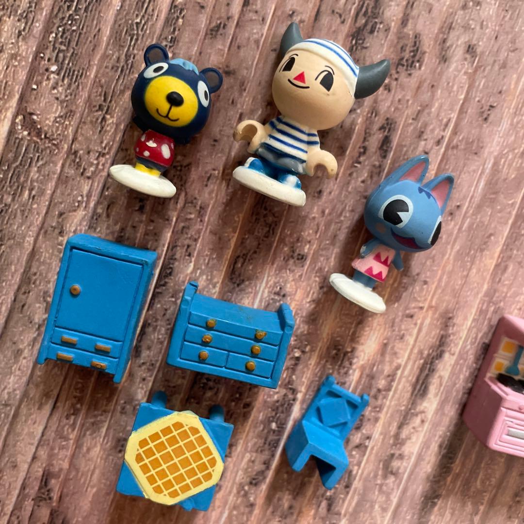 任天堂　どうぶつの森　森をつくろう　博物館　交番　家　セット　フィギュア　レア