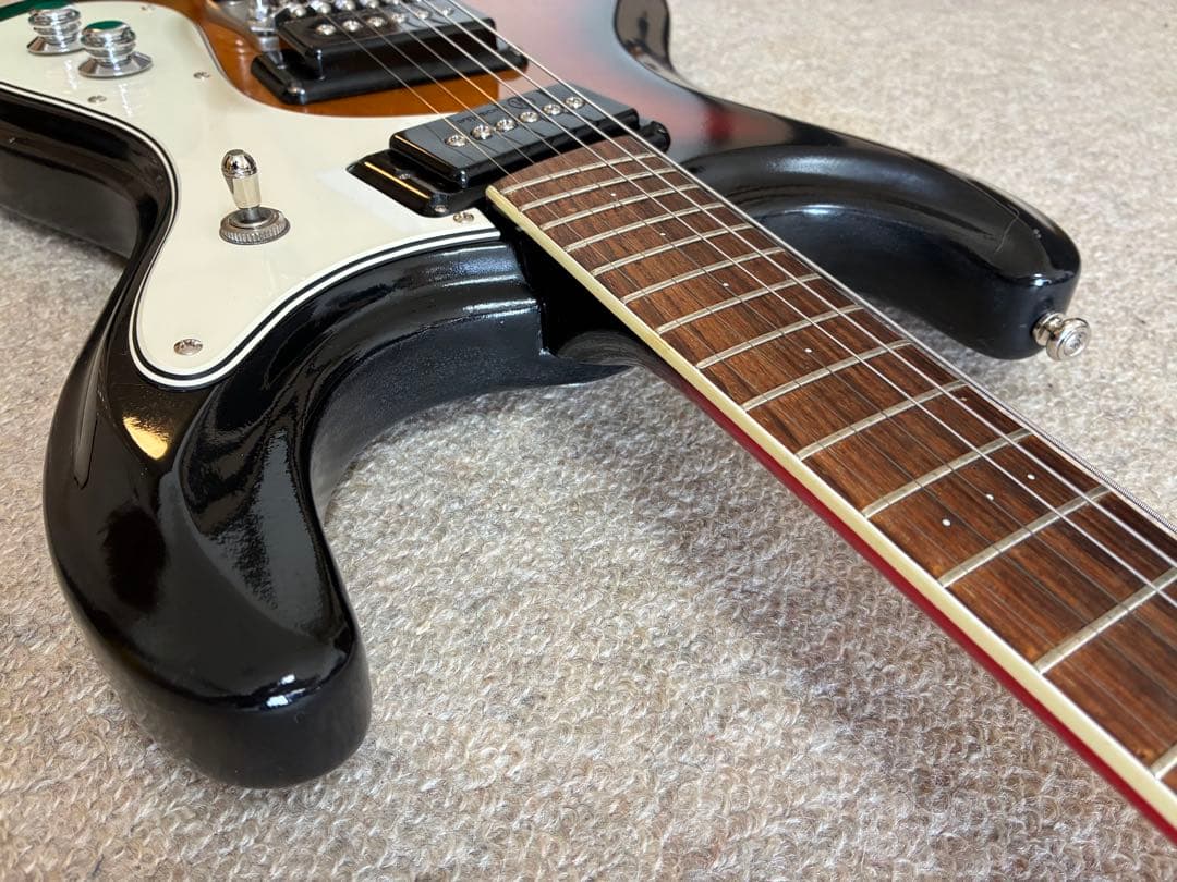 ■モズライトギター Mosrite of California 演奏動画あり！