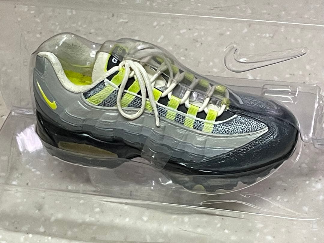 Nike Air Max 95 フィギュア
