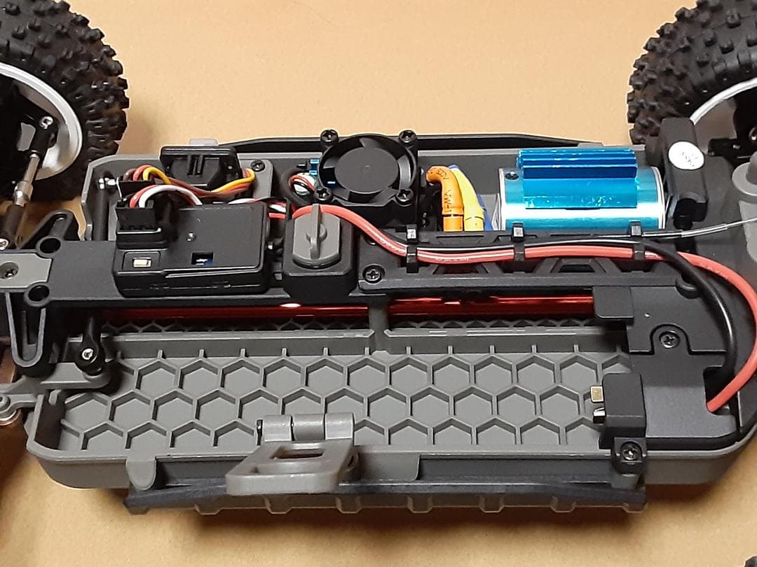 【ジャンク新品】WLtoys 124008 3S 2000mAh ⑨