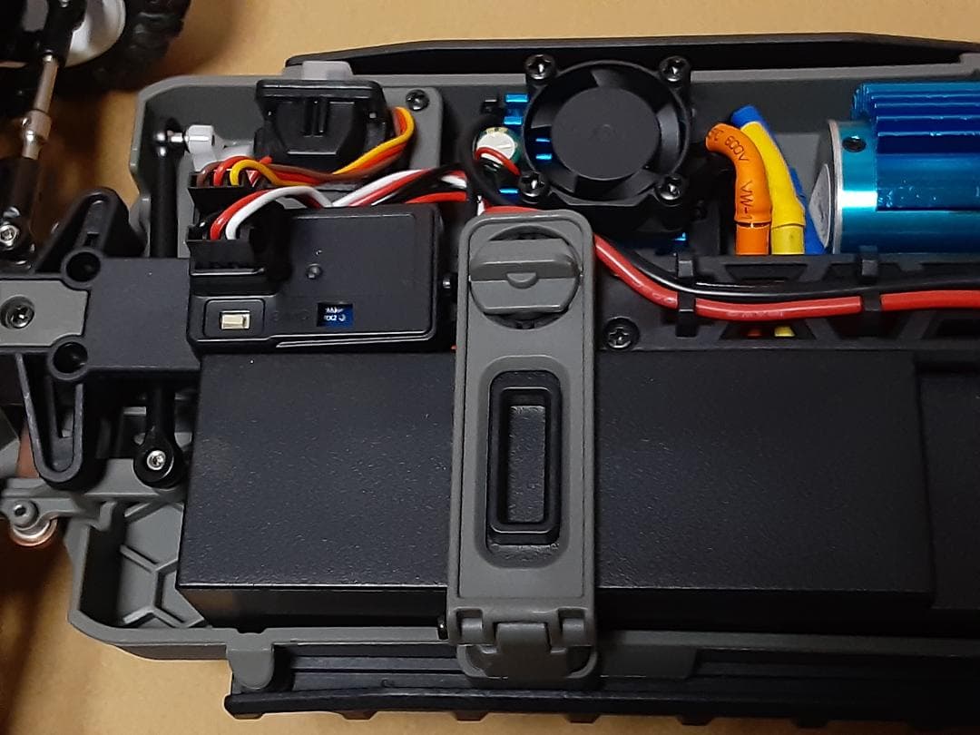 【ジャンク新品】WLtoys 124008 3S 2000mAh ⑨