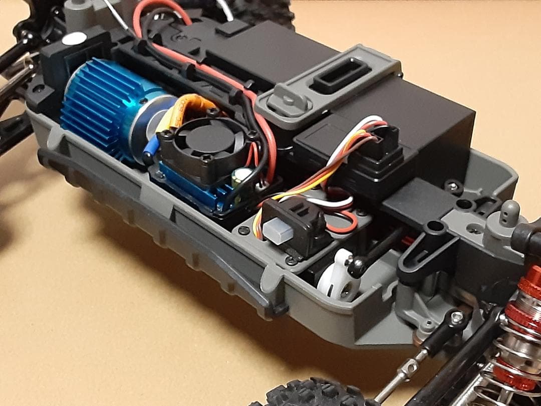 【ジャンク新品】WLtoys 124008 3S 2000mAh ⑨