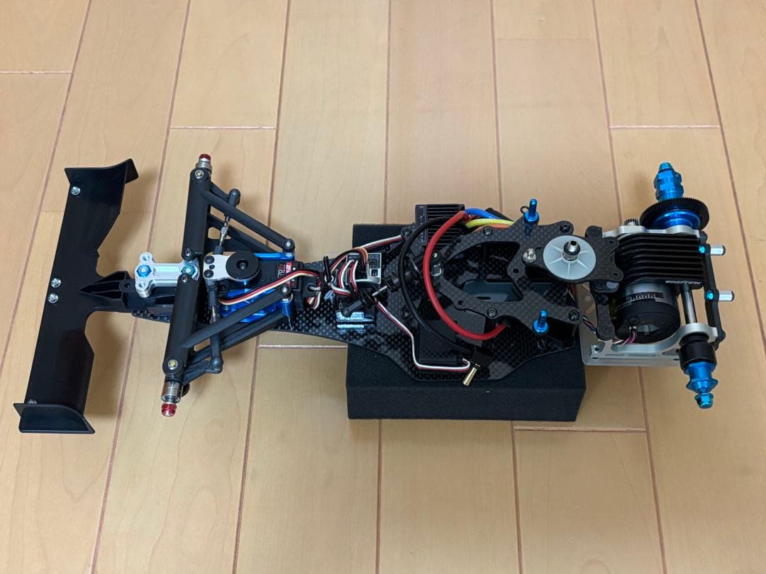 タミヤ TRF102 (O.Pパーツ色々あり)