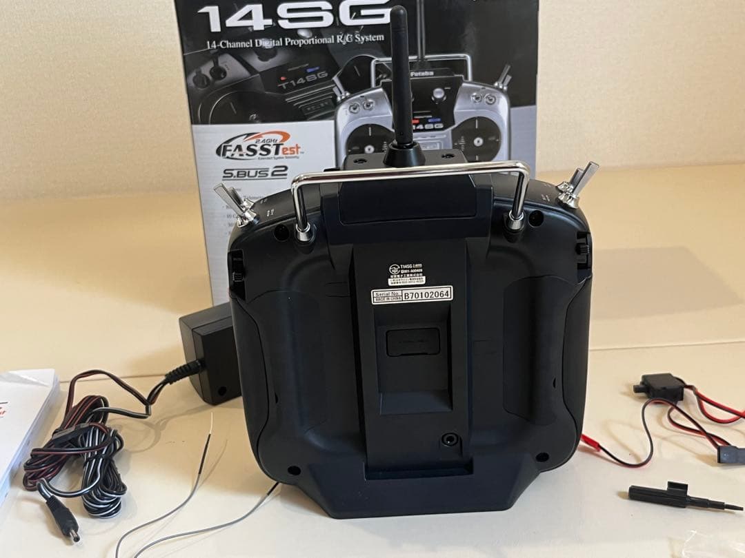 双葉電子工業 FUTABA 14SG ラジコン送受信機