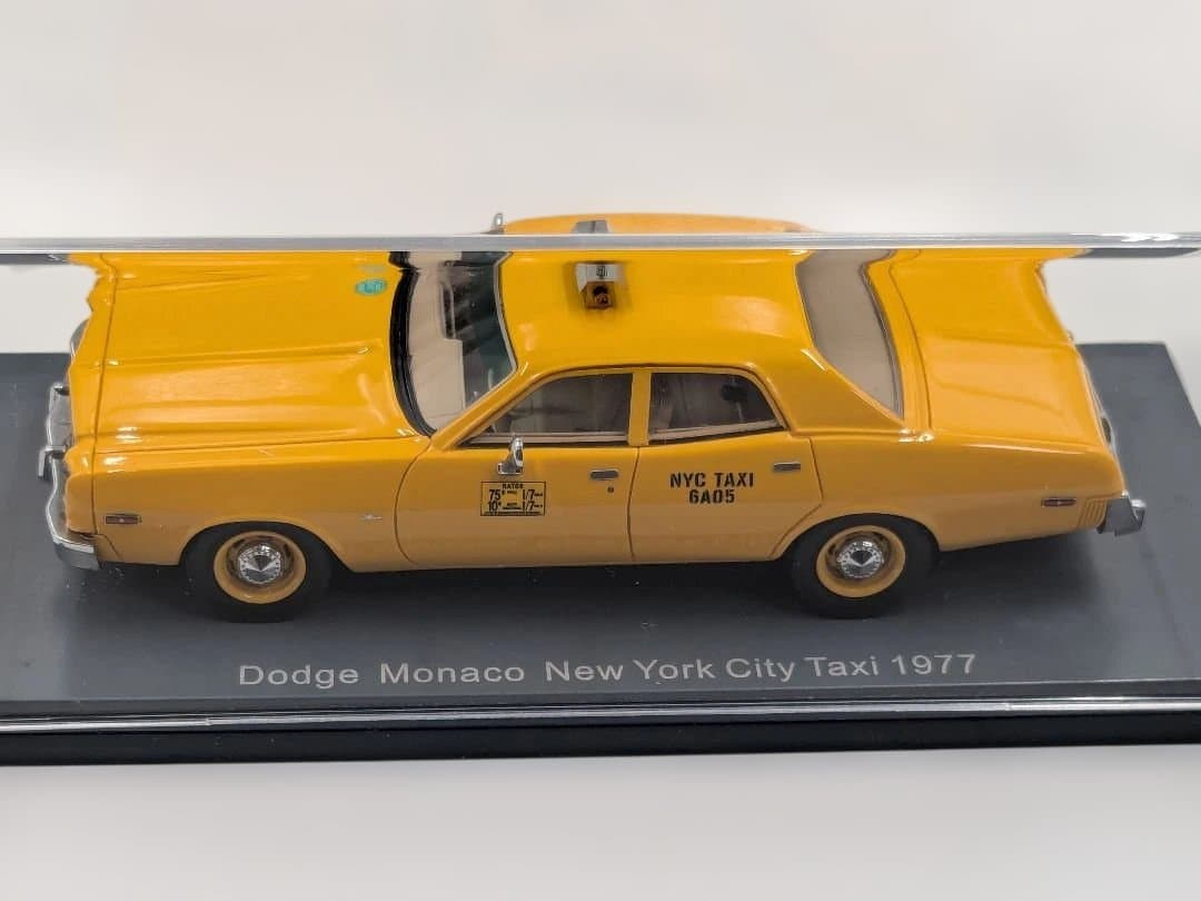 NEO　Dodge　monaco　new　york　City　Taxi　1977