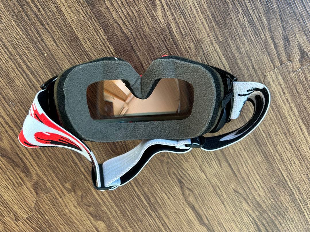 Oakley ゴーグル ミラー加工 レッド