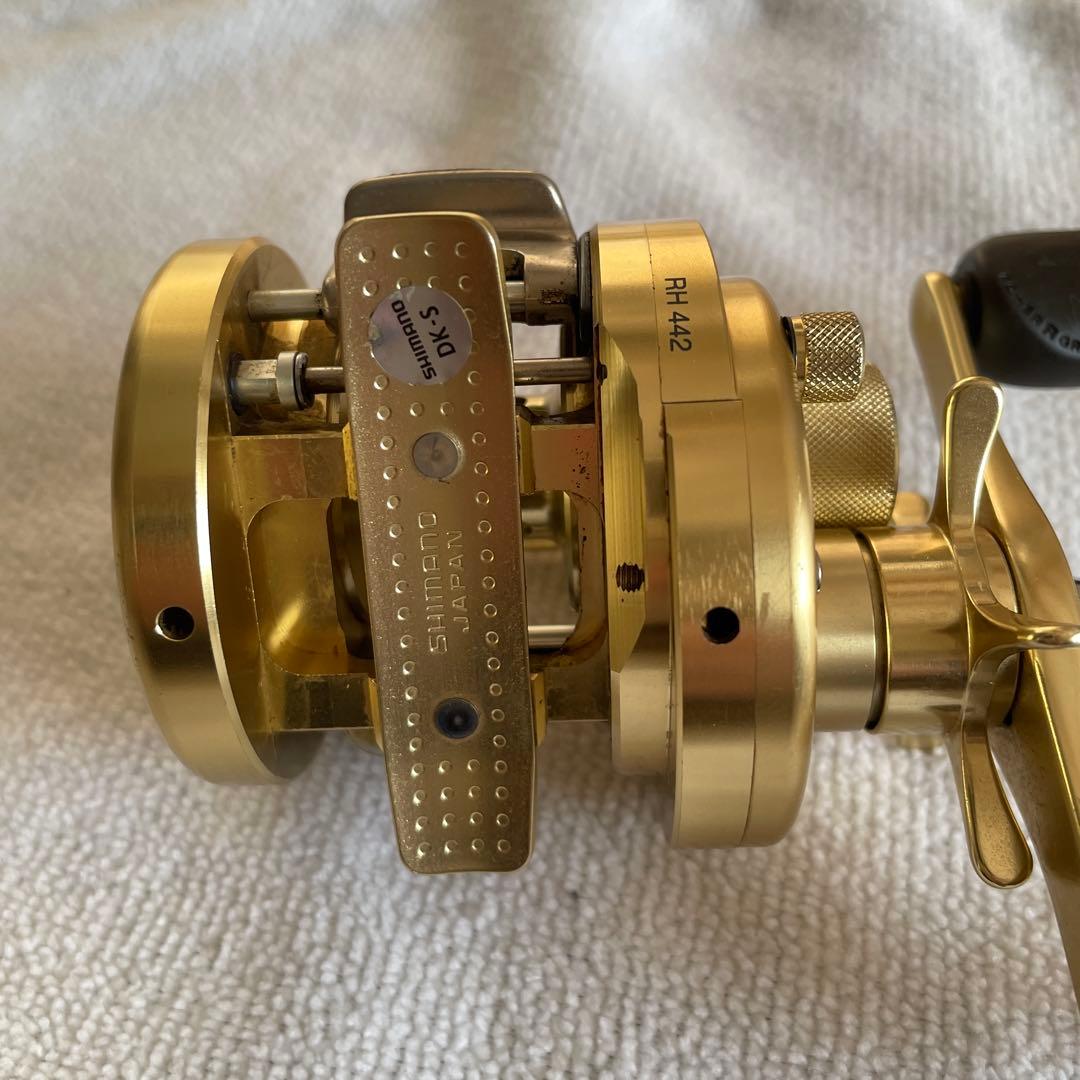 SHIMANO CALCUTTA CONQUEST 100 ベイトリール