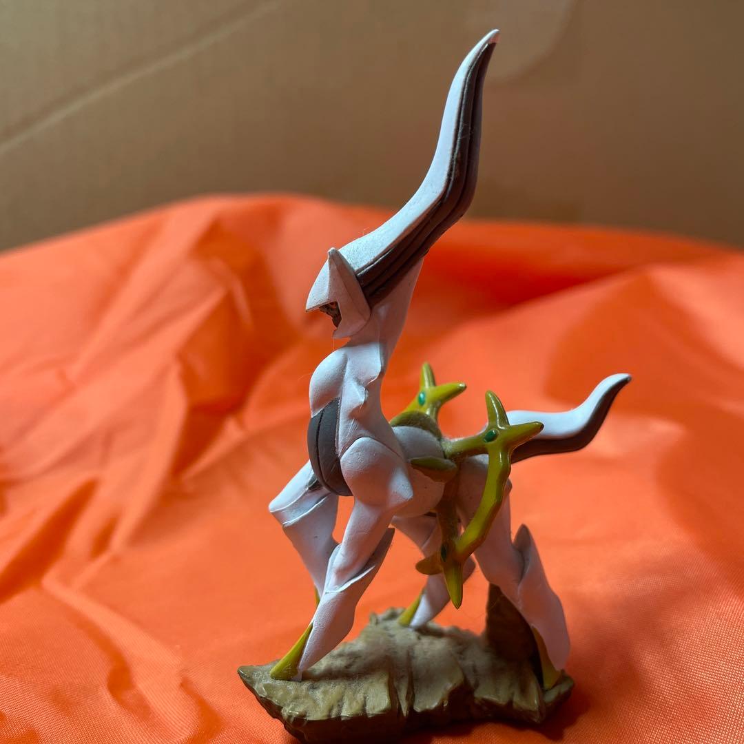 アルセウス　フィギュア