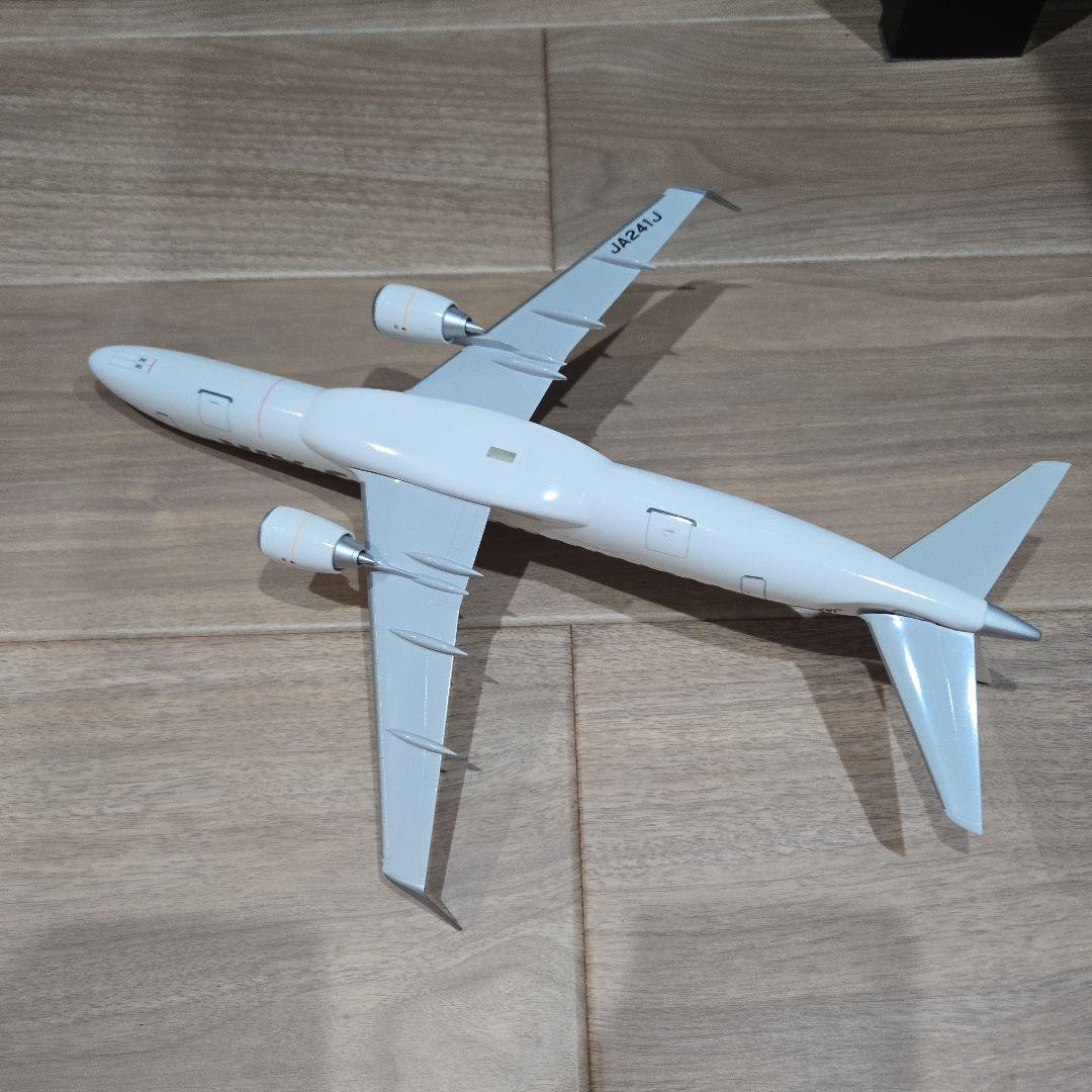 J-AIR エンブラエル ERJ-190 1/100