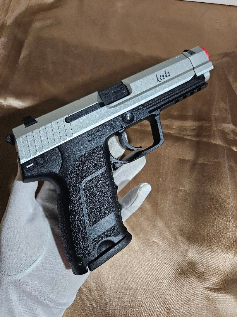 東京マルイ　SG-09R バイオハザード RE:4 コラボモデル