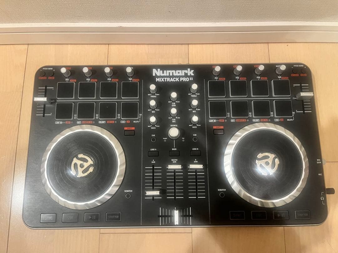 Numark MIXTRACK PRO II DJコントローラー