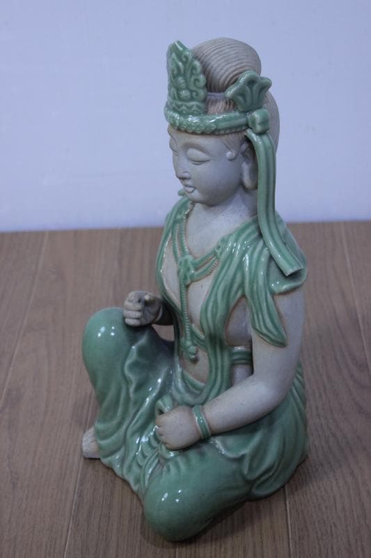 【九谷焼】座観音　青磁　縁起置物　高さ31㎝ 10号