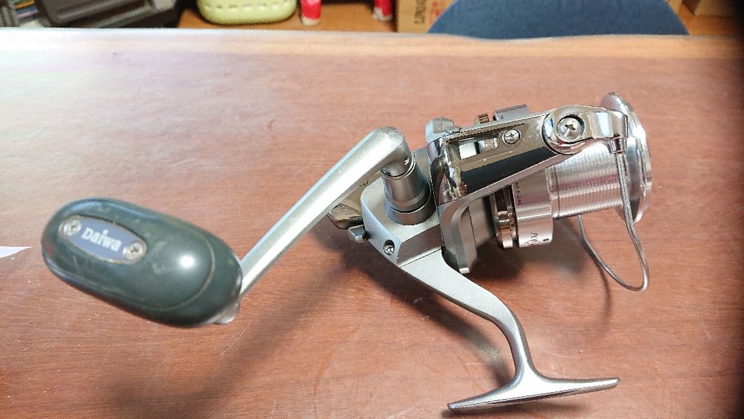 ダイワ パワーサーフ5000QD スピニングリール メタルボディ シルバー