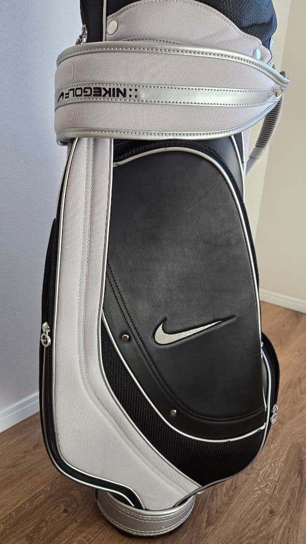 Nike ナイキ キャディバッグ ゴルフバッグ 黒/白