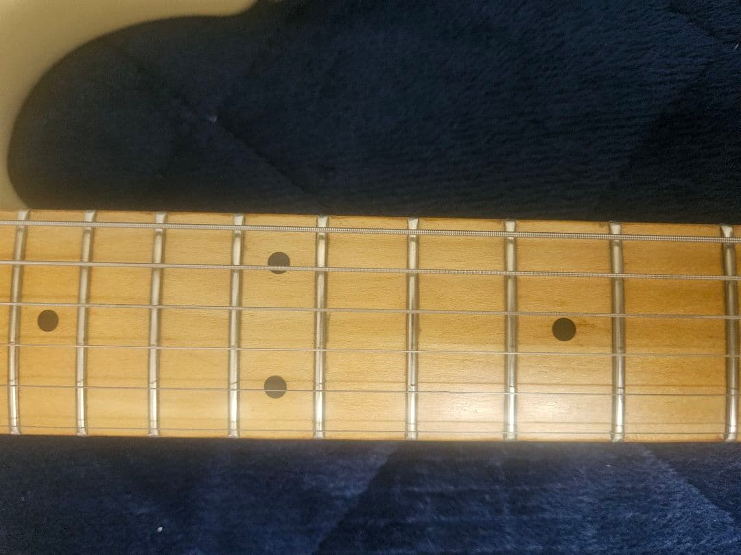 Fender japan ストラトキャスター Eシリアル