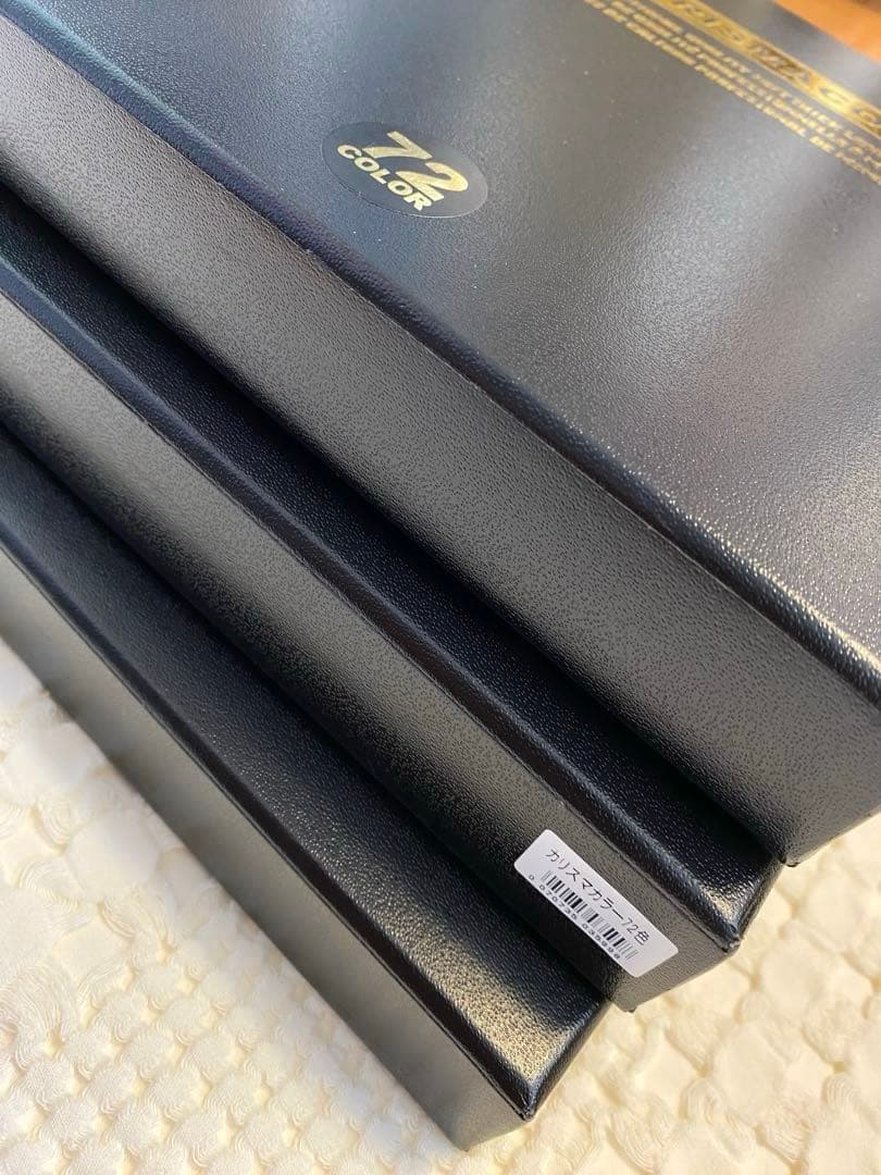 カリスマカラー　油性色鉛筆110色、ブレンダー2本 ×３袋、シャープナー3個