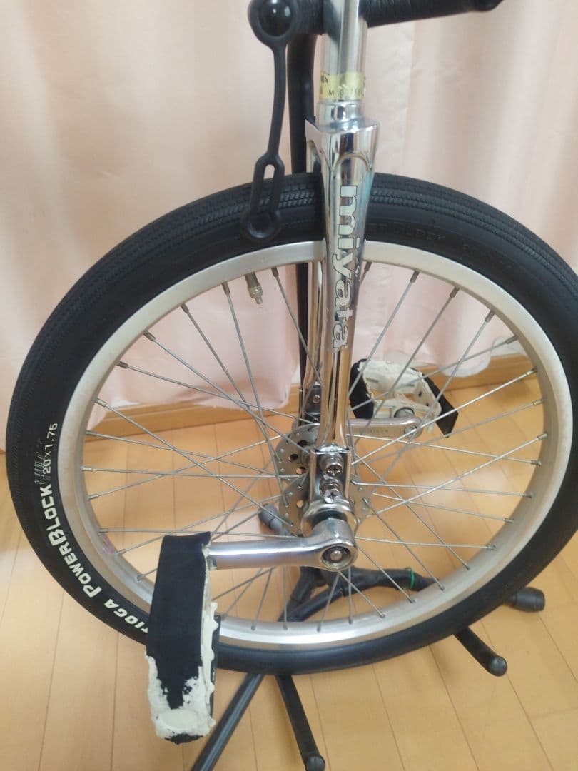 ミヤタ　一輪車　20インチ 　スズエ製ハブ