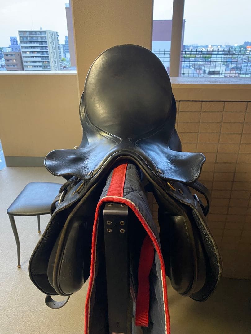 乗馬鞍　美品前後肢プロテクター他付属品付❣️