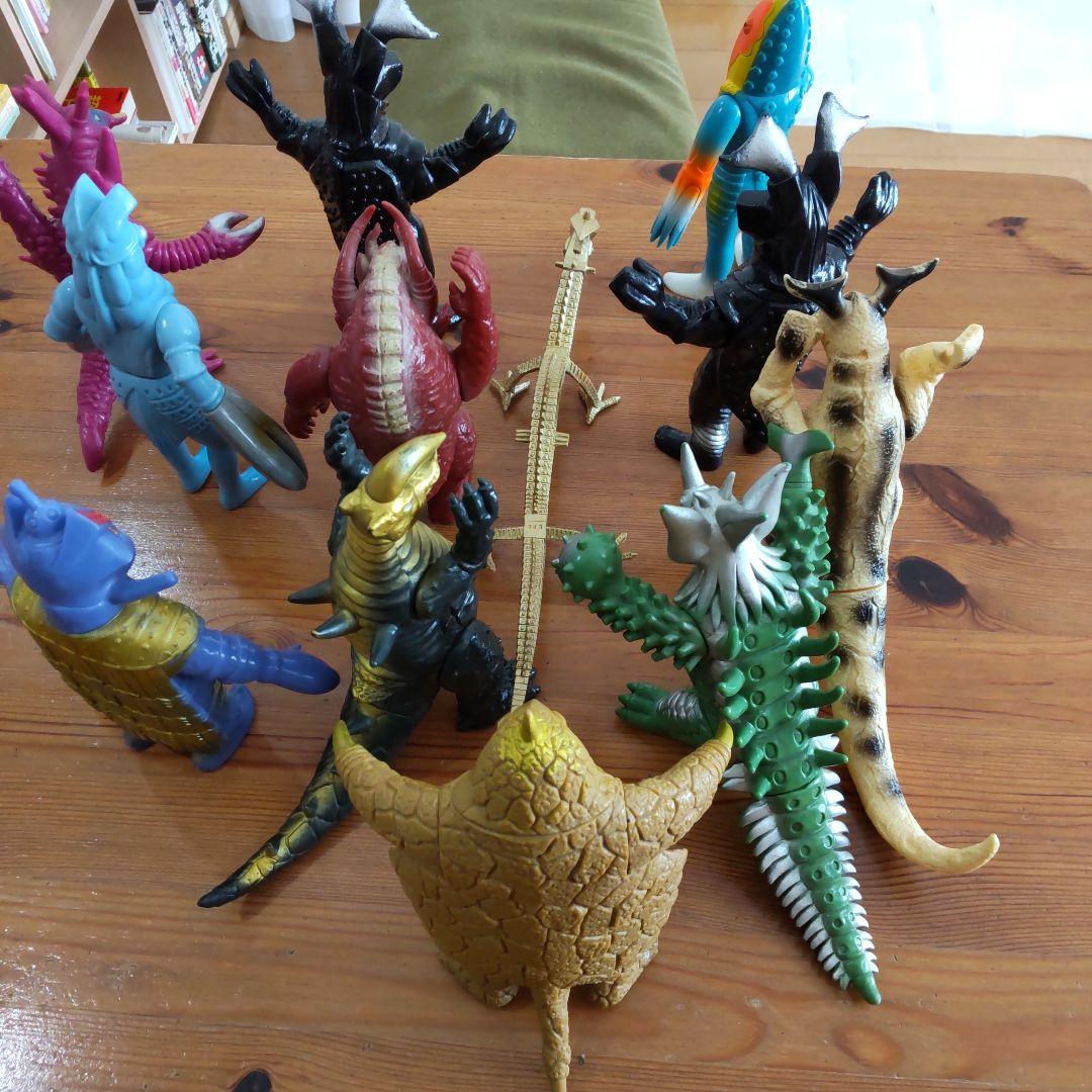 昭和ウルトラマン 　　　　　　　　　怪獣ソフビ 12体セット