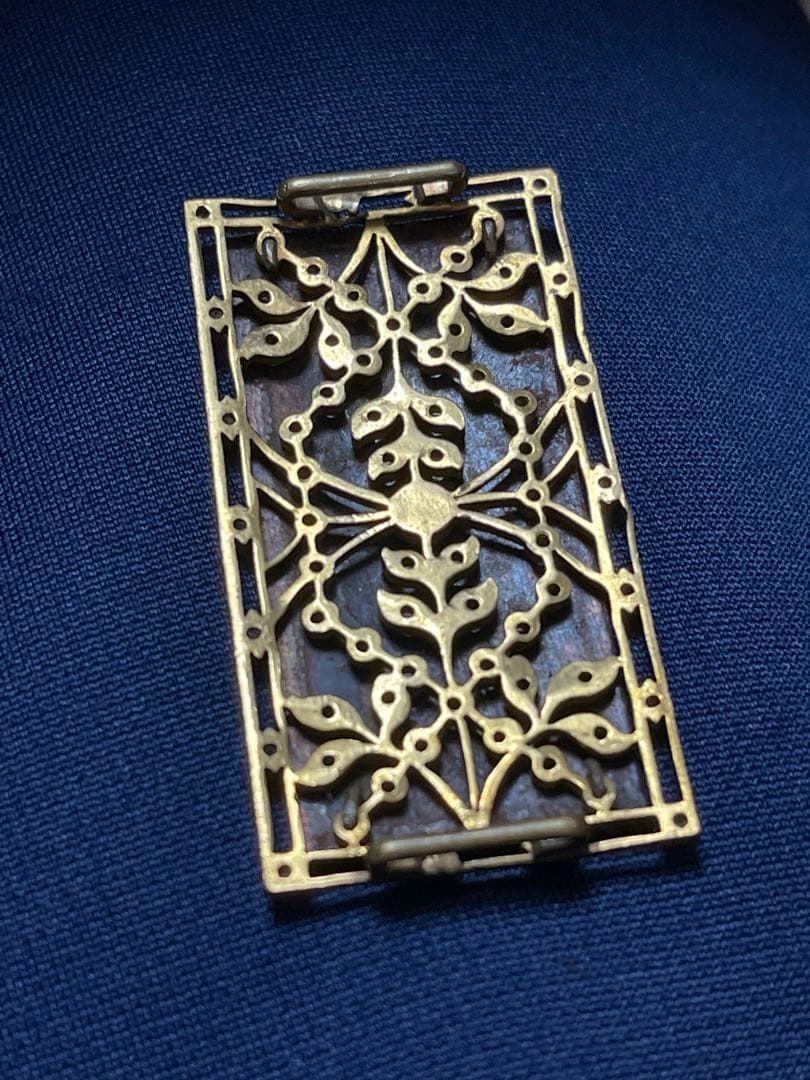 アンティーク　帯留　グリフォン　ゴールド　インレインど　手彫り