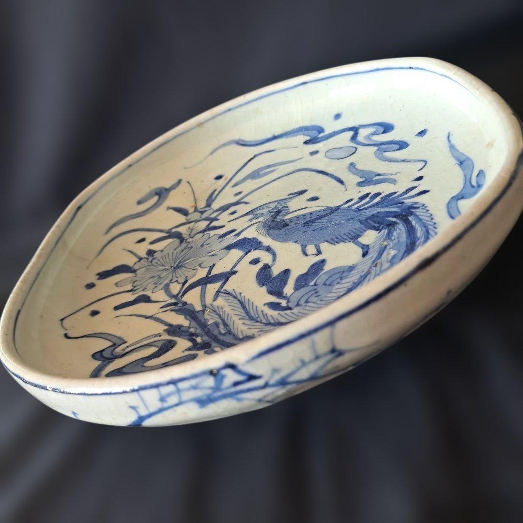 「まるで若冲(じゃくちゅう)のタッチ？！」 古伊万里染付皿(最大幅23cm) 骨