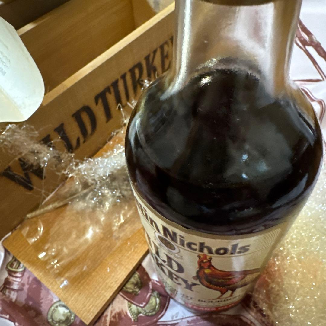WILD TURKEY 8年 101プルーフ バーボンウイスキー