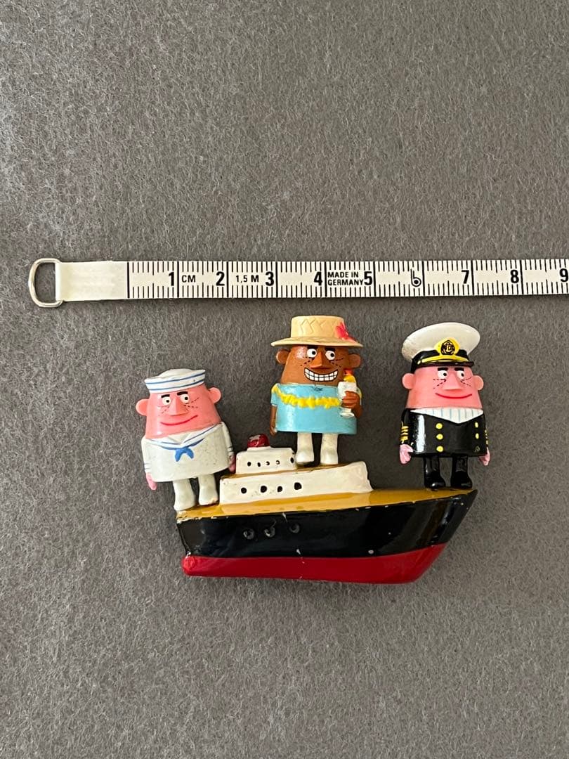 サントリー　アンクルトリス　ノベルティ　フィギュア