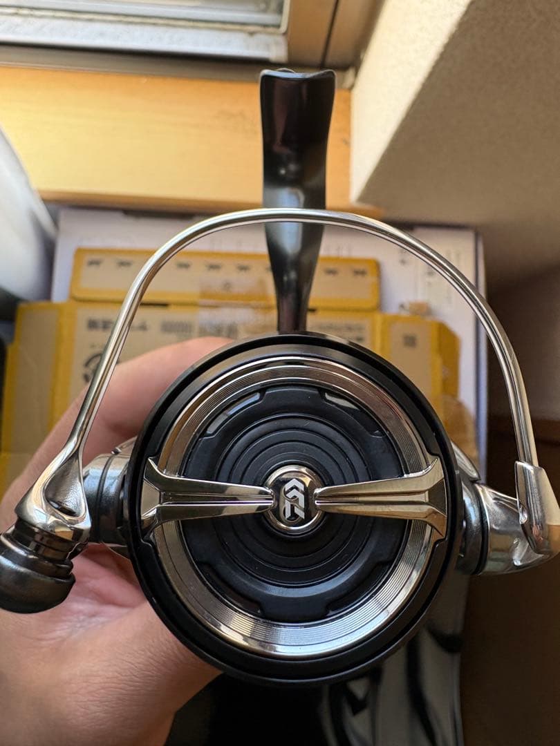 24ルビアスLUVIAS LT2500S-DH スピニングリール ダイワ