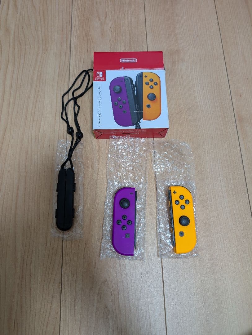 Nintendo Switch本体 +Joy-Con +ソフト2本