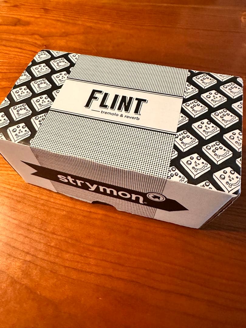 strymon FLINT トレモロリバーブ　v1