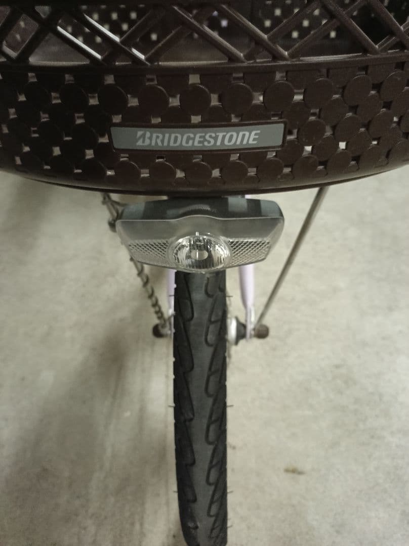 ブリヂストン　アルミーユミニ「AU00T」20インチ 変速なし オートライト