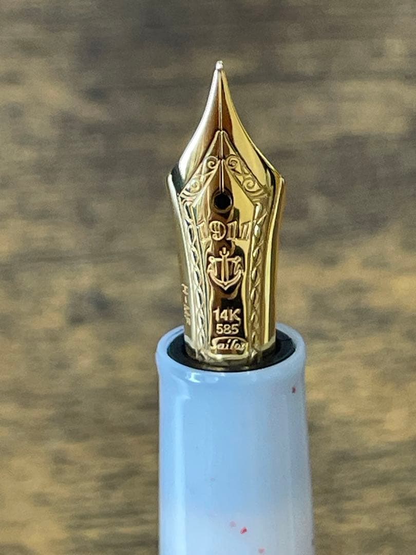 新品未使用　 四季織　雪月空葉 　雪椿　万年筆　字幅MF セーラー　万年筆　完品