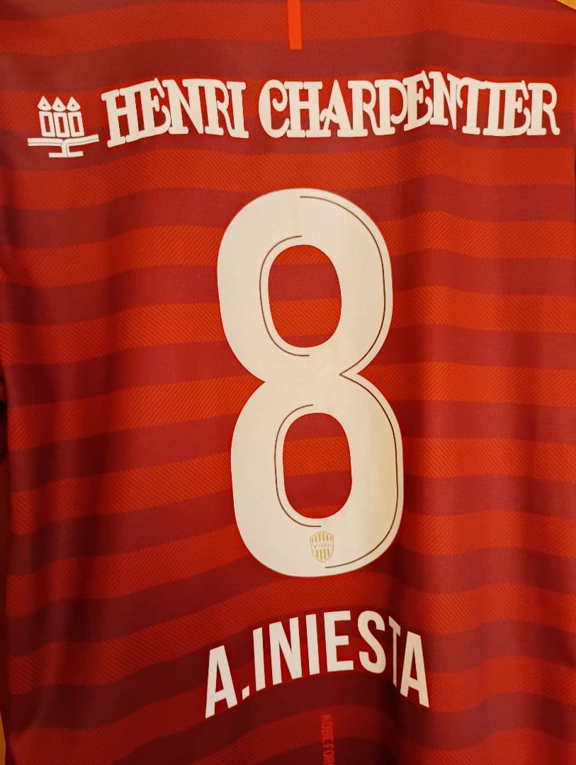 ヴィッセル神戸　ユニフォーム　アンドレス・イニエスタ