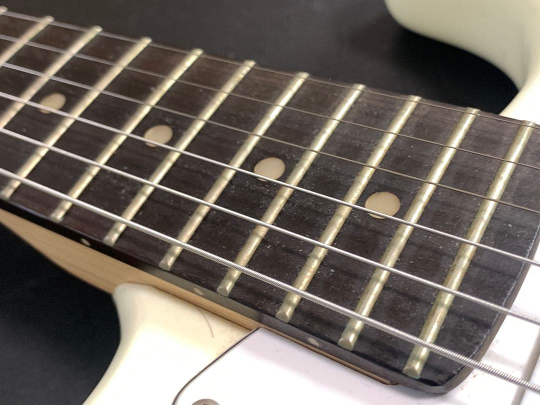 Bacchus BST バッカス中古エレキギター　ホワイト　美品