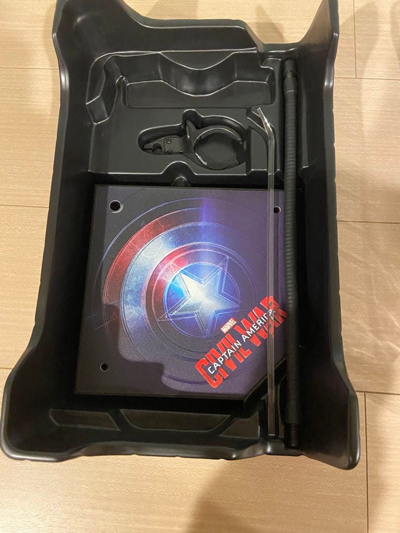 ホットトイズ　ファルコン　シビルウォー