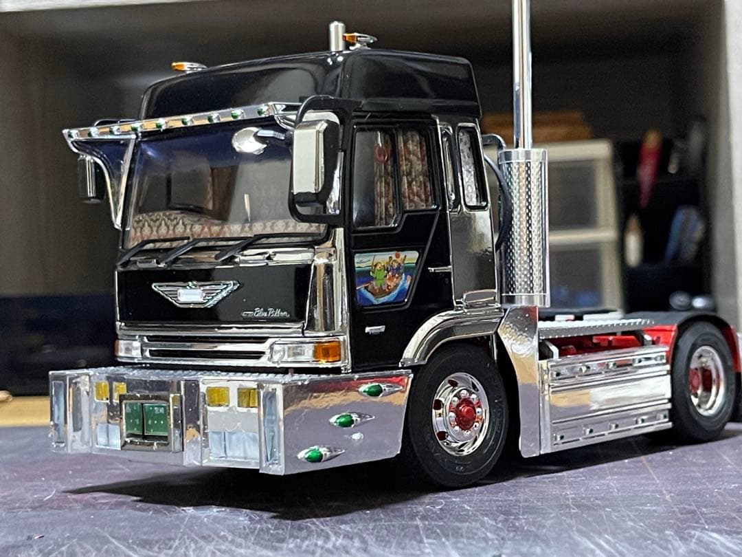 デコトラ‼️1/32 アオシマ製★プロフィア・トレーラーヘッド★完成品★