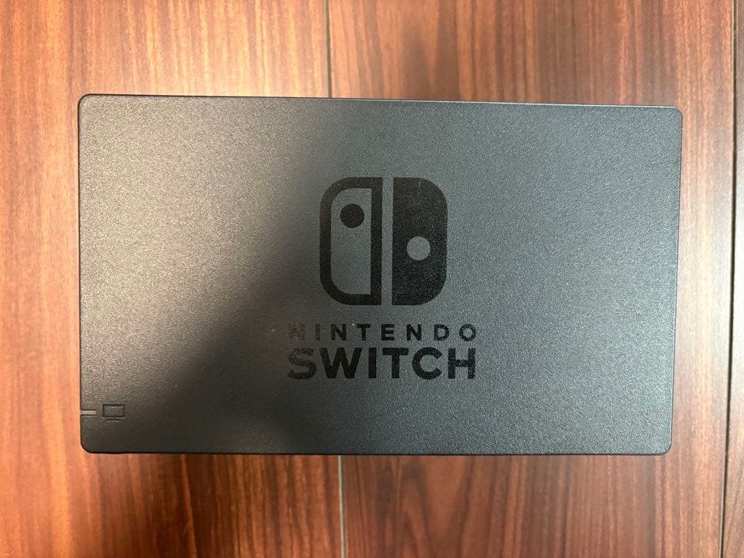 【美品】Nintendo Switch 本体 ネオンブルー・ネオンレッド