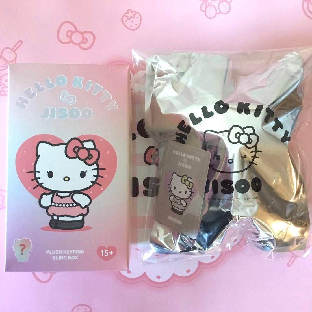 【新品】HELLO KITTY ☆JISOO/Keychain/Ivory