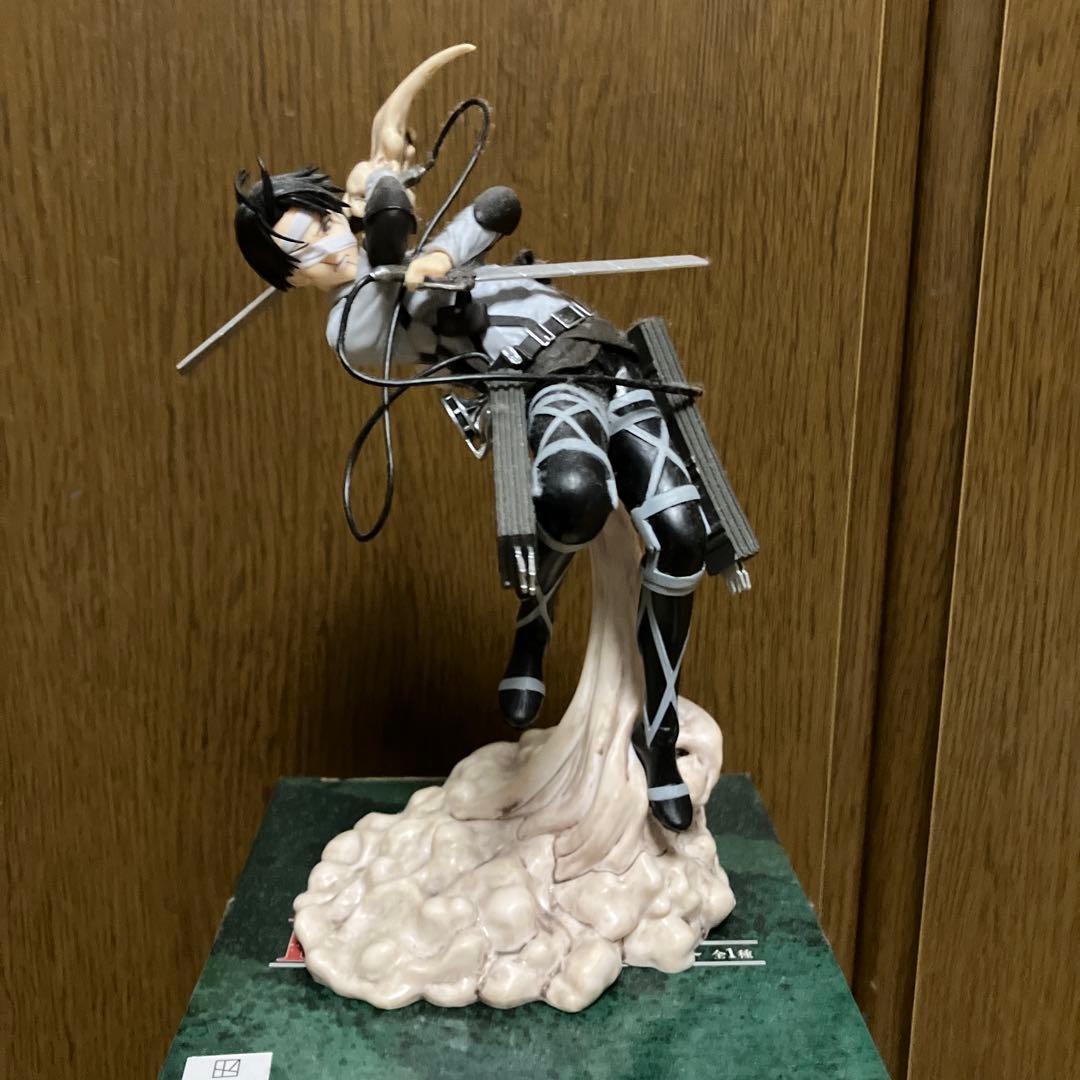 進撃の巨人　リヴァイフィギュア　プライズ　一番くじ　3点セット