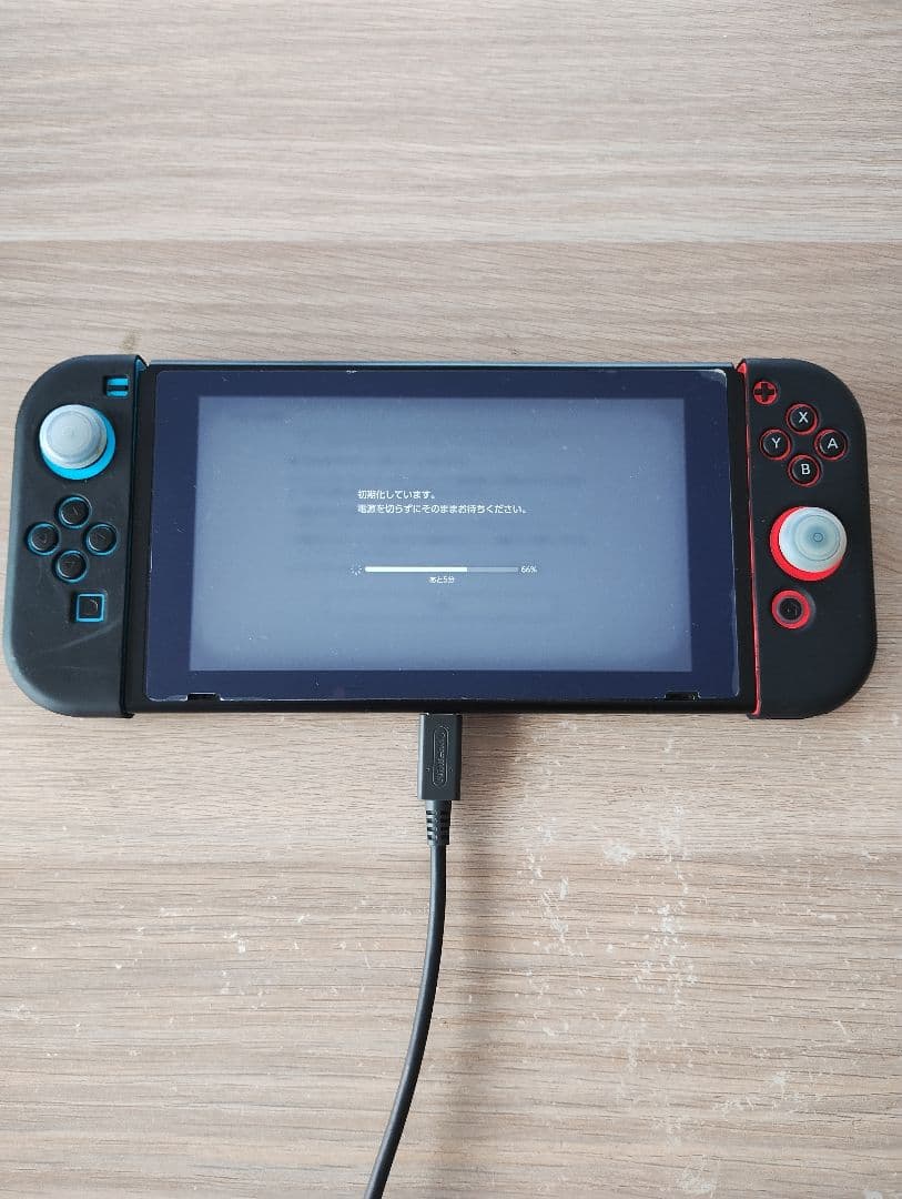 Nintendo Switch 本体　セミハードケース付