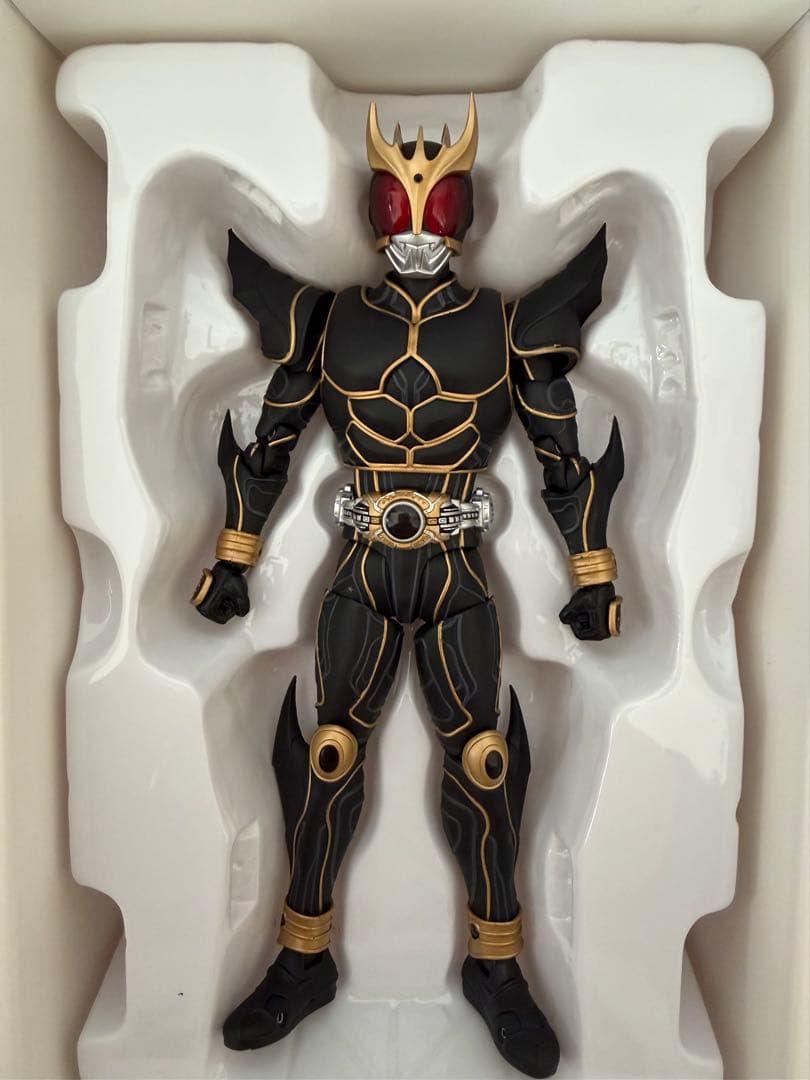 【訳あり品】真骨彫製法 仮面ライダークウガ アルティメットフォーム