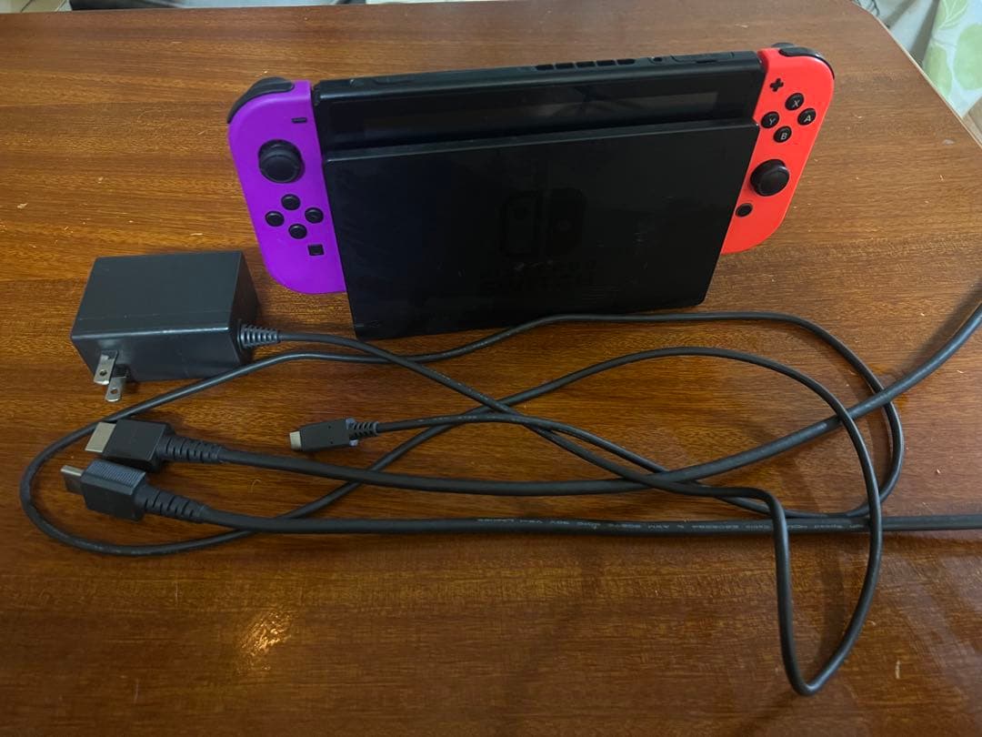 Nintendo Switch 本体 +周辺機器セット +Switchソフト2本