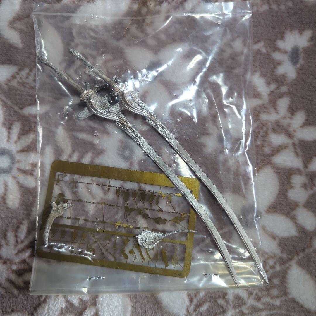 天野喜孝フィギアコレクションナイトメア黒衣の剣士　一部未組立