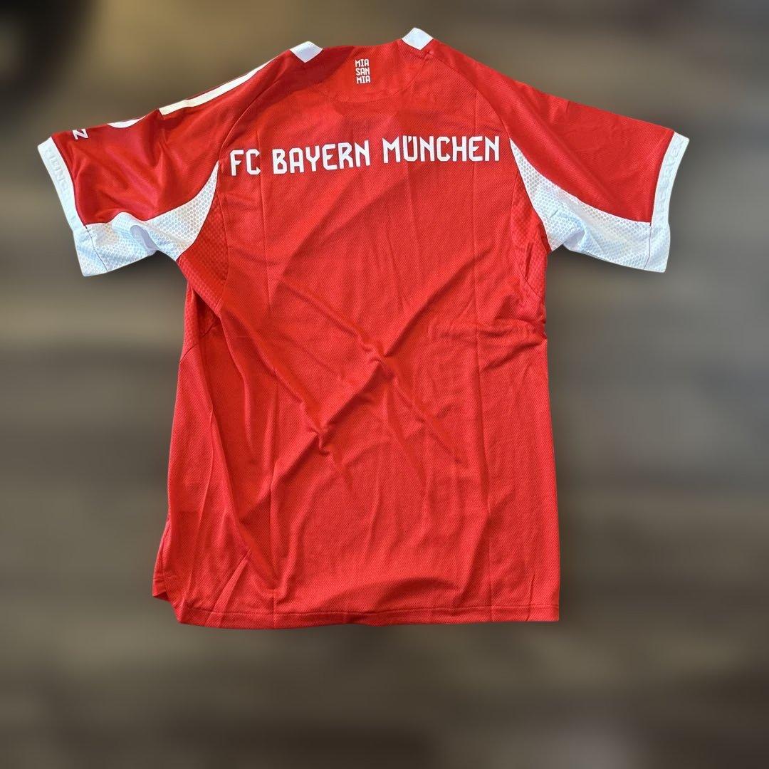 FC Bayern München adidasサッカーシャツ　オーセンティック