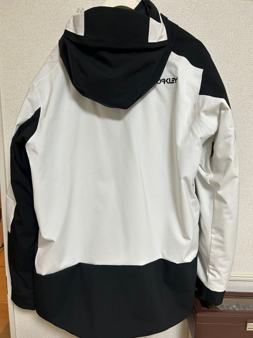オークリー　スノーボードウェア　セット　※パンツはオークリーではありません。