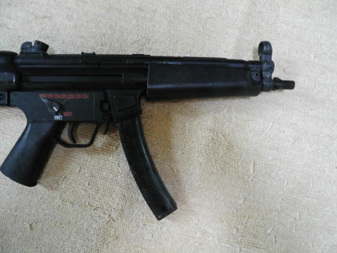 東京マルイ　H&K　MP5A4　電動ガンプラスチック製