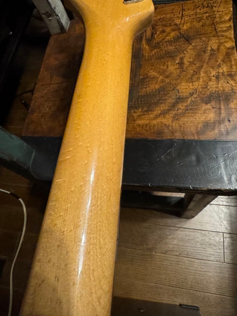 ストラトキャスター Stratocaster フェンダー風 ビートルズ